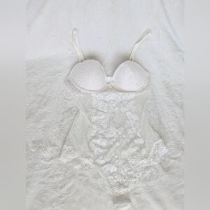 Elegant Lace Bodysuit in White